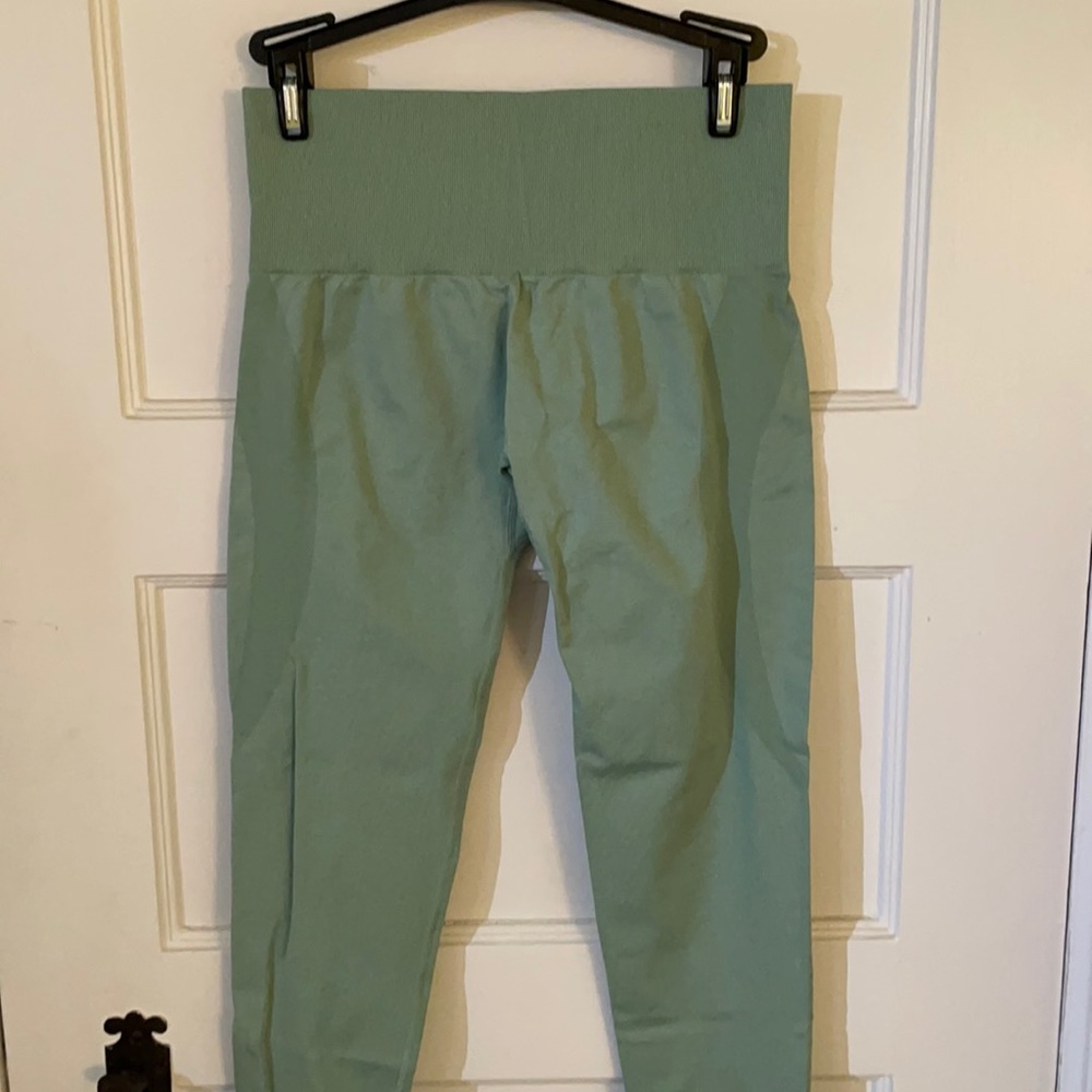 Nvgtn contour seamless leggings- sage green